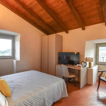 Torre Trincadini - Residenza D'epoca Pontremoli